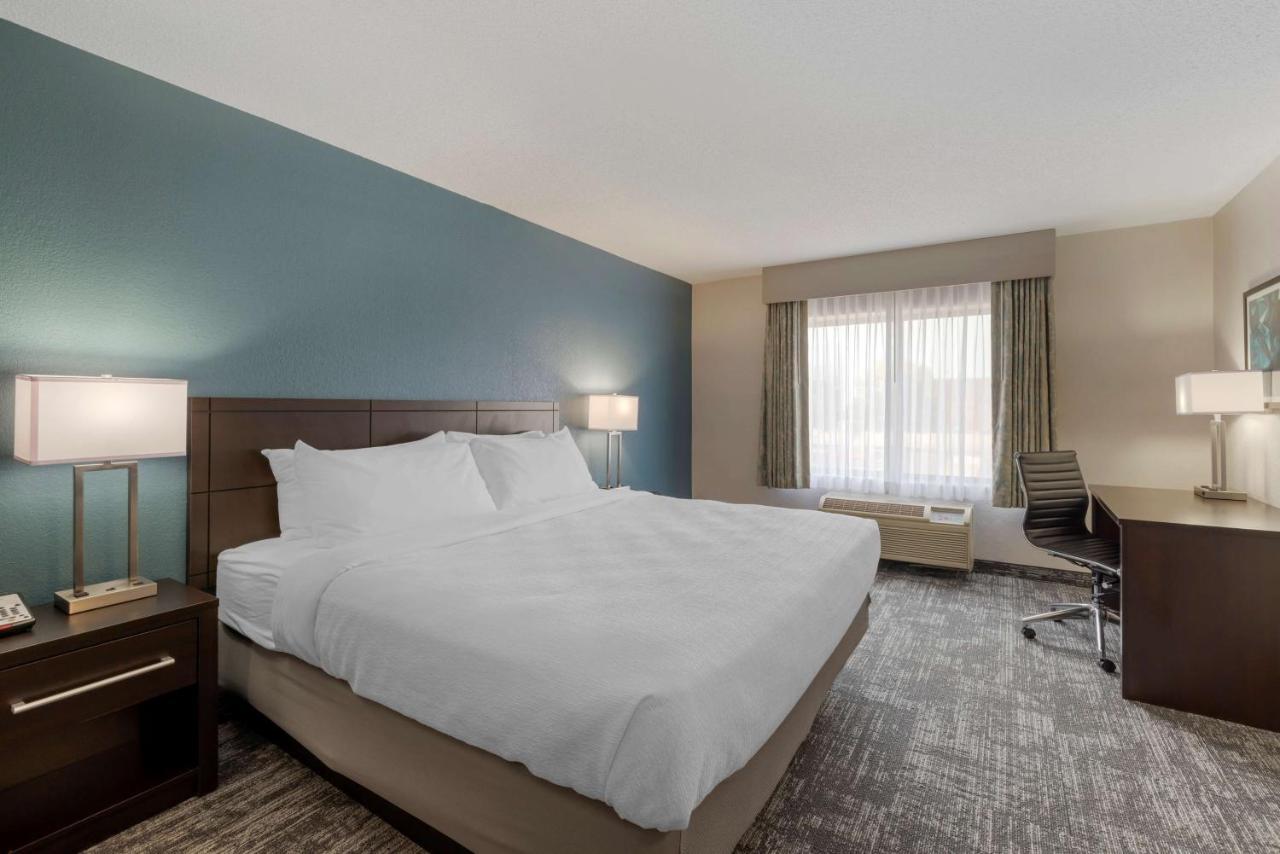 Best Western Watertown Inn & Suites Luaran gambar