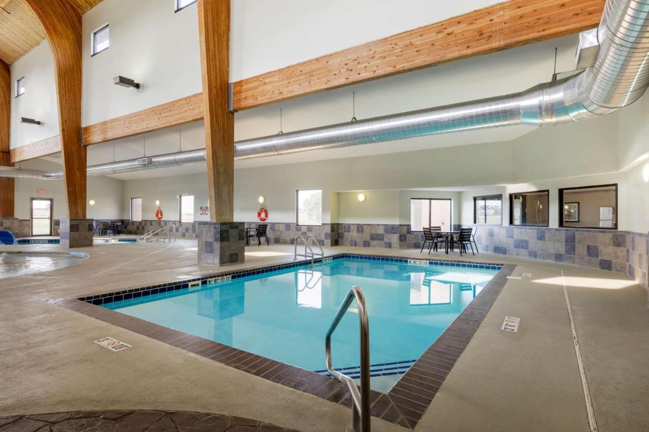 Best Western Watertown Inn & Suites Luaran gambar