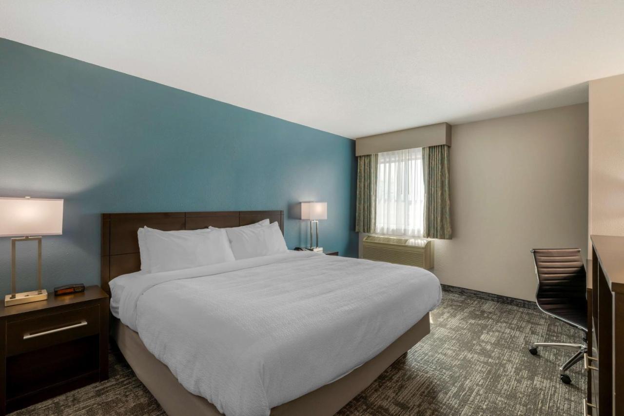 Best Western Watertown Inn & Suites Luaran gambar